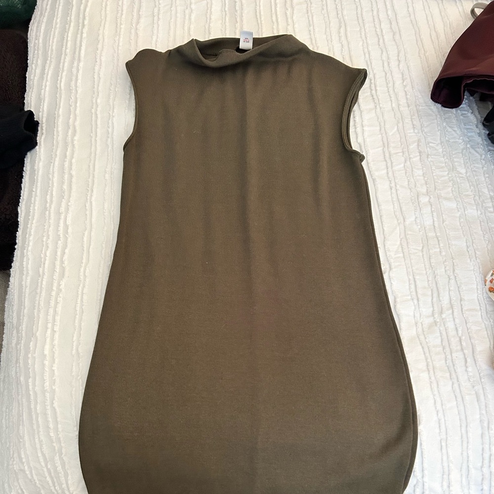 Old Navy Green Ribbed Sleeveless Mockneck Dress